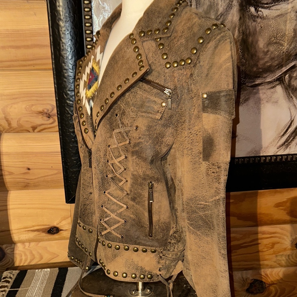 Double D Ranch Brown Leather Jacket with Native American Design - Picture 5 of 10